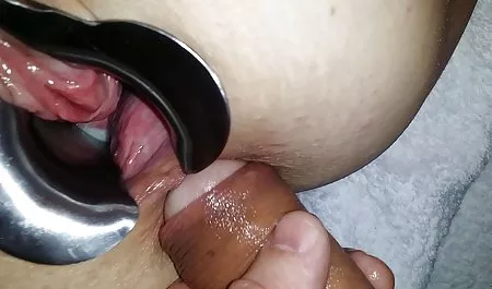 دختران آسیایی شکاف های باز را با فیلم سکس پسر جوان dildo بزرگ پاره کردند