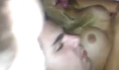 MILF فیلم سکس ایرانی۲۰۱۸ بالغ و دختر لزبین