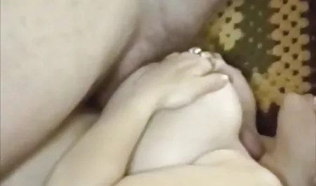 دانشجویی آسیایی از زوج فیلم سکس مادرم ها و fucks در می رود