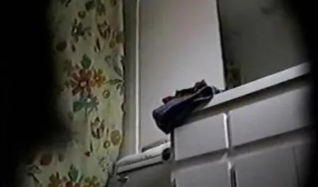 او پول عکس هایسکسی خارجی را گرفت و آن را در دهان لعنتی