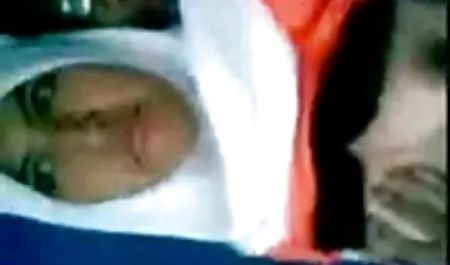 دختر بدن خود را نشان فیلم عکس سکس سوپر می دهد